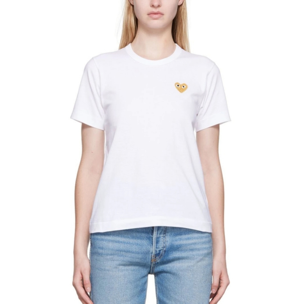 COMME DES GARÇONS PLAY in White Heart Patch T-Shirt size Small